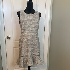 Banana Republic NWT dress 12P. Gray Classic Fit & Flare Dress
